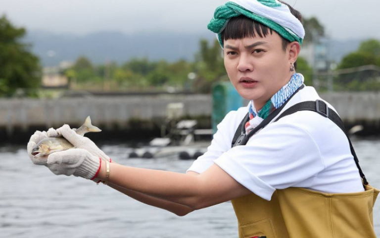許富凱見「香菜田」秒崩潰 哀嚎:味道真的受不了