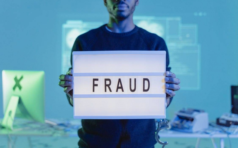 雙魚小心投入感情、水瓶注意點數換禮　12星座詐騙弱點大公開