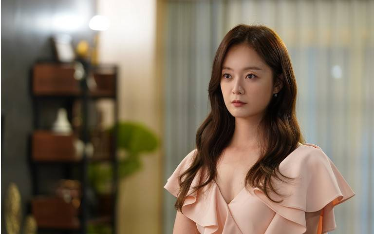 亞洲發燒星/全昭旻顛覆形象變身性感情婦 《Running Man》成員嚇壞問「妳嗎?」