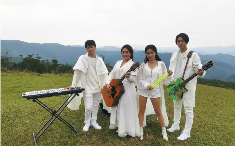 許潔莉仙氣飄飄混牛屎味