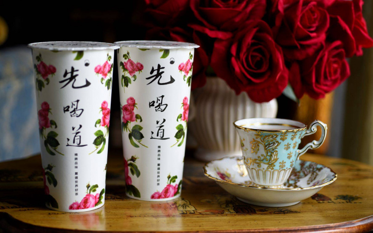 買一送一!「貴婦手搖茶」前進中南部,英式玫瑰拿鐵、蜜桃水果茶優惠「限時兩天」!