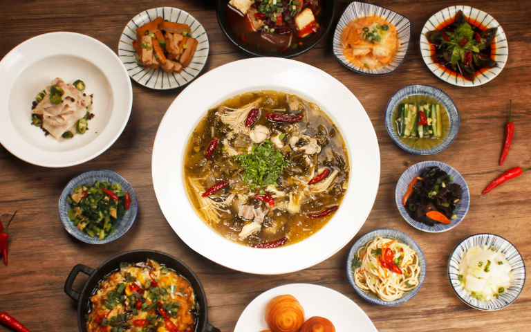 「蜀川香酸菜魚」盛大開幕！推出指定餐點買一送二