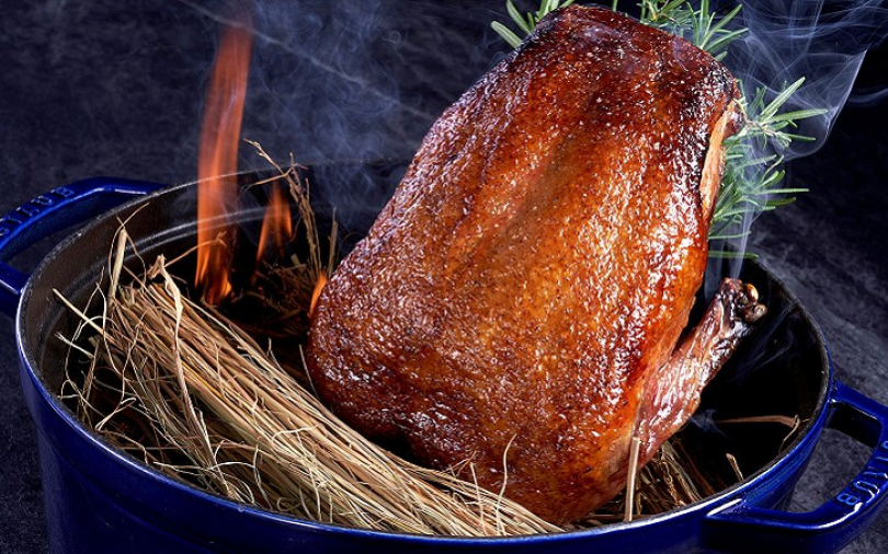 耶誕跨年餐一廳搞定！米其林法廚獻總統榨鴨、黑松露　生蠔配煙火