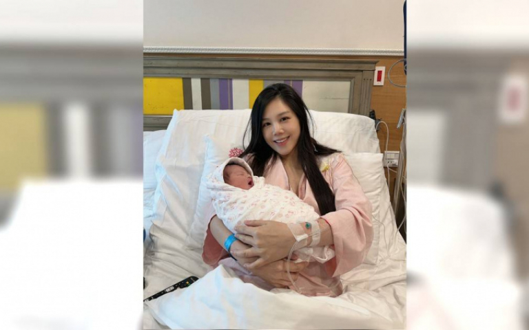 楊晨熙升格當媽！迎小龍女親自剪臍帶