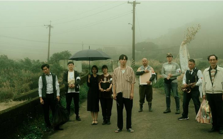 黃鐙輝想像「人生尾路」　體驗生前告別式：還滿開心的