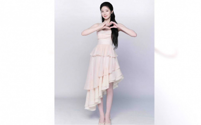 舒華童年「狗啃瀏海」曝光！力推4大「桃園最欠吃」美食