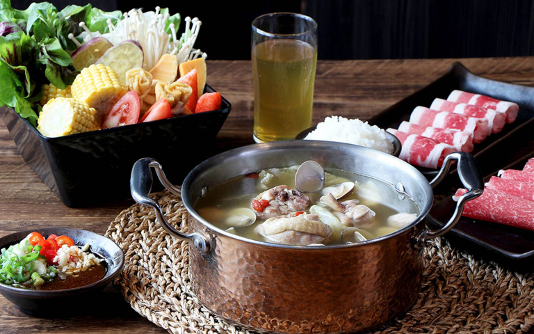 百元換海龍蝦！高雄麗尊酒店「春季限定」鍋物上市，打卡加碼贈手打干貝花枝漿！