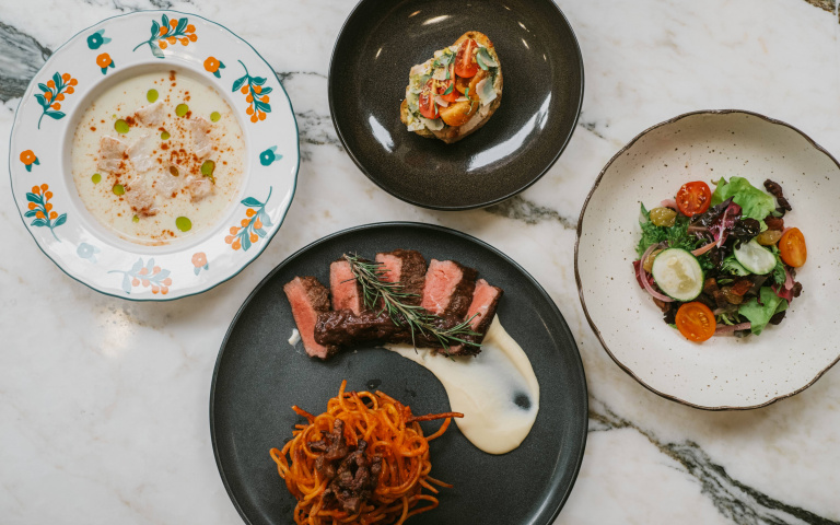 「煎」義大利麵吃過嗎？義式餐廳推晚間套餐，沙拉、濃湯3大主菜一次吃！