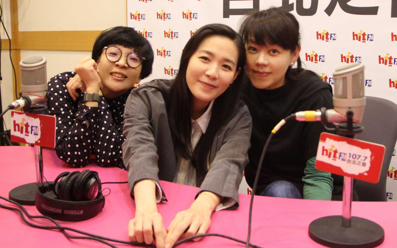 安溥被好友爆料　生產完變「人體交通工具」