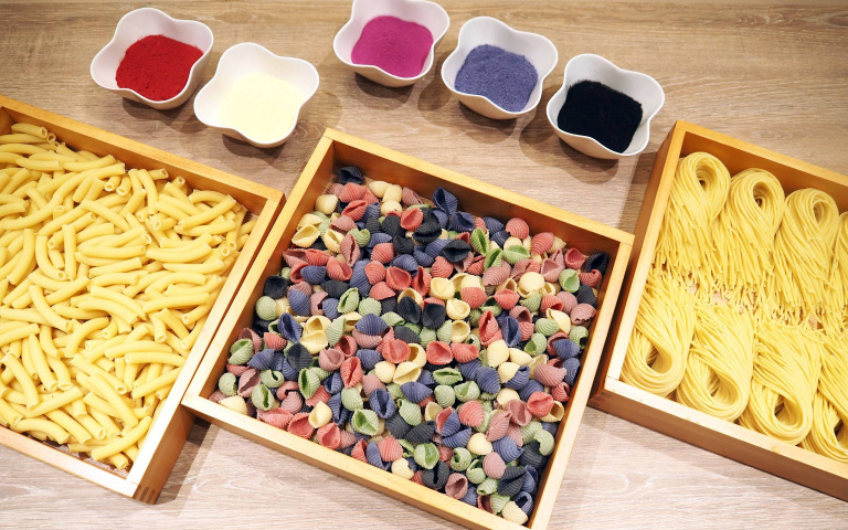 日本美食登台　打造2.0版海外首店「BEPPIN PASTA」　小農蔬果變身彩色貝殼麵