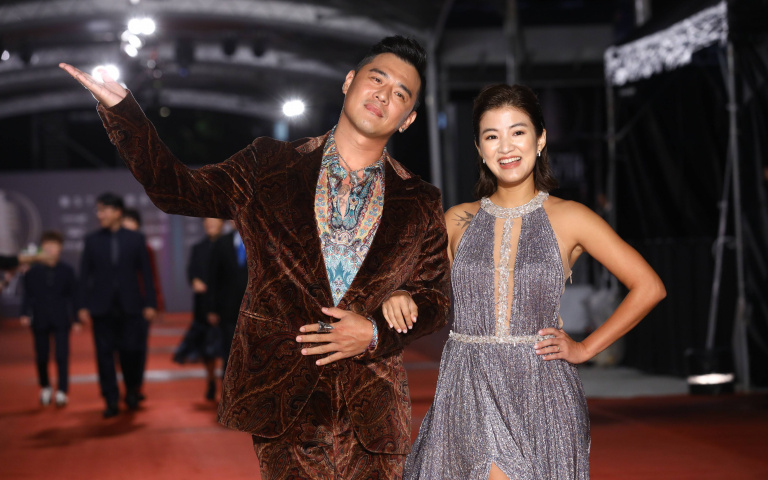 金鐘57／竇智孔奉黃嘉千之命　帶老婆走紅毯秀恩愛