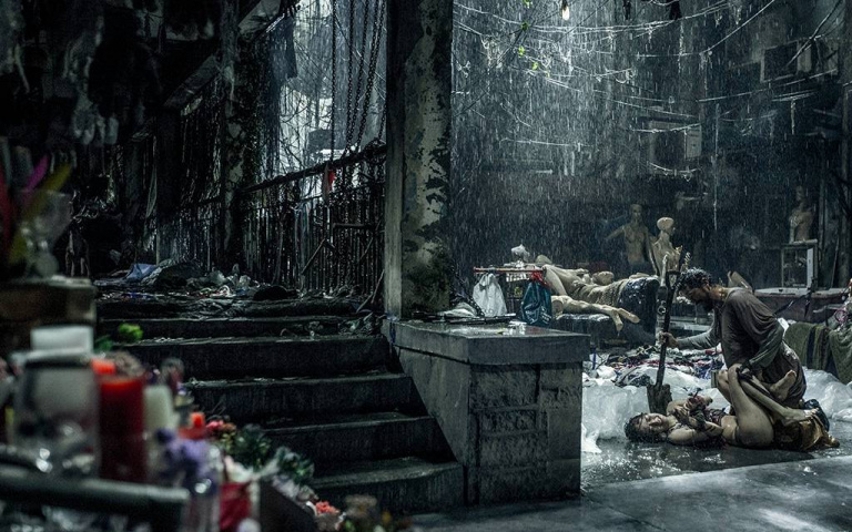 香港影后被排洩物噴,超敬業!港片《智齒》將上映,黑白拍攝手法,看了超過癮