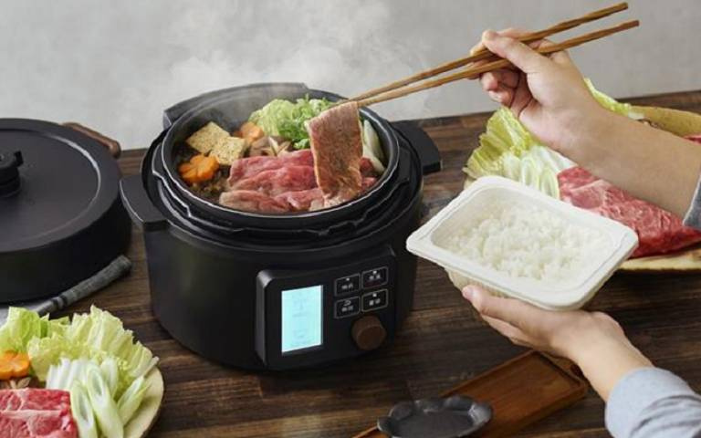 IRIS OHYAMA 微波即食白飯，90 秒簡單微波就可以享受熱騰騰的美味白飯！