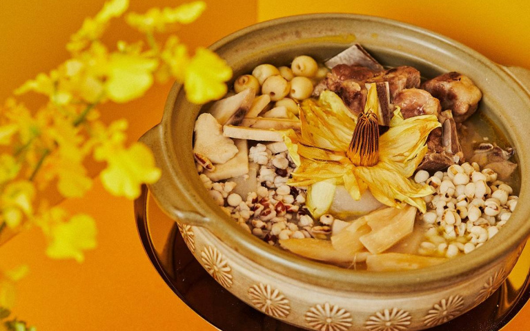 春季新饗1/以花入新派中菜 健康慢食嘗鮭魚大餐