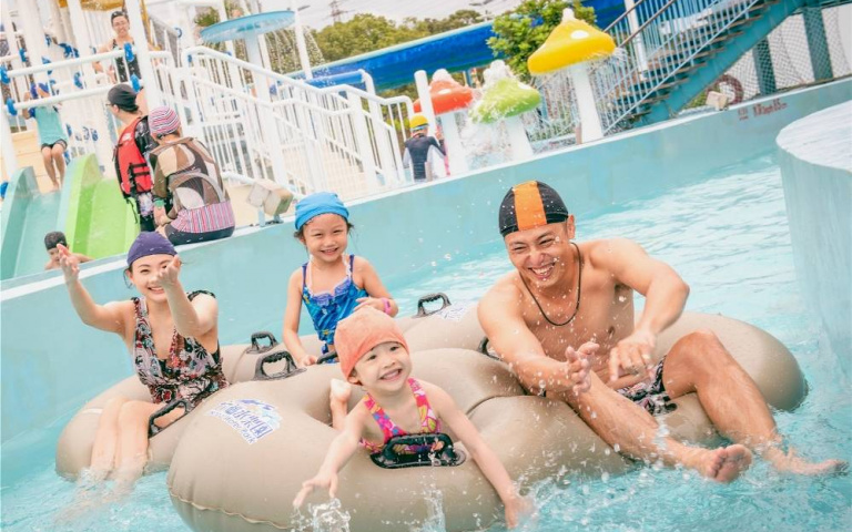 「這年」出生玩六福村只要450元！入住六福莊再贈水陸雙樂園兩日入園手環！