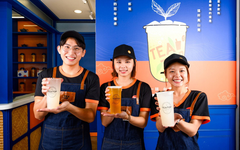《TEA TOP第一味》智能吧檯一鍵出餐 創新模式積極搶市