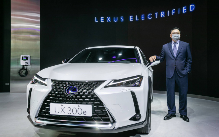 正式開啟LEXUS ELECTRIFIED序章 UX 300e耀眼登場
