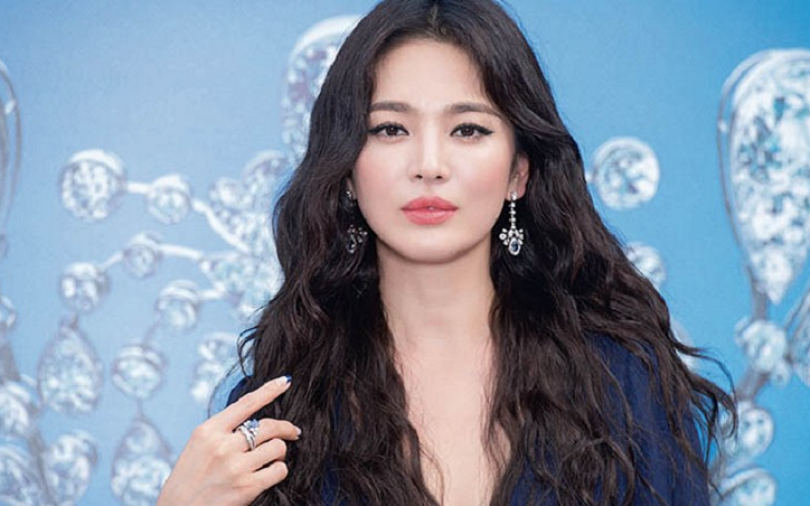 《星打扮》宋慧喬　煙燻妝強勢性感