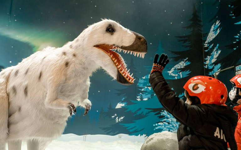 你見過有羽毛的恐龍嗎？侏羅紀最終回「侏羅紀X恐龍雪世界」早鳥開賣！