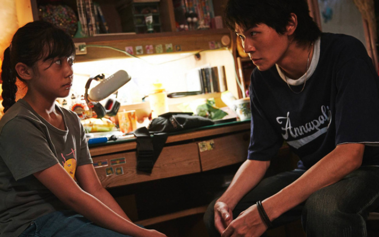 黃聖球太寵妹遭導演說像在放閃　潘親御成功靠兩法寶「用500元過一週」