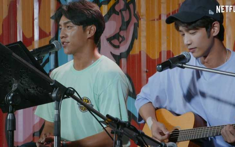 劉以豪、李昇基拋偶包 雙人瑜珈培養「豪基情」