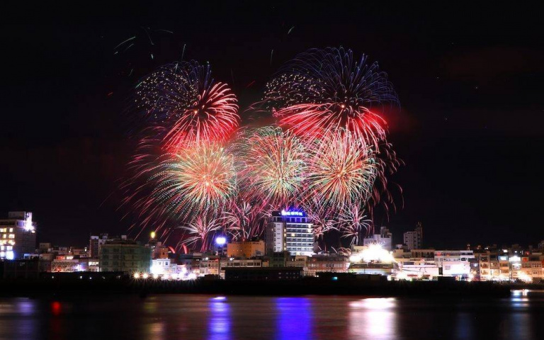 澎湖花火節4月開跑　早鳥下訂滿額抽水上體驗、千元大禮包