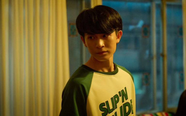 包包爬出十幾隻活蟑螂！林暉閔若無其事繼續演出　莊凱勛看呆了