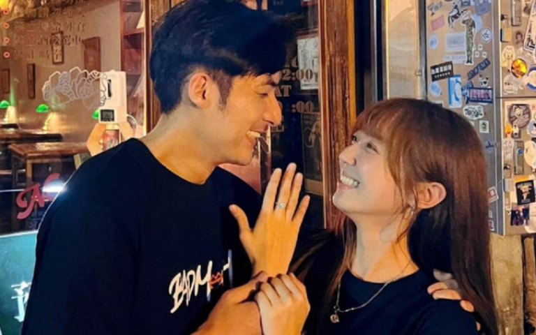 李運慶求婚成功 洪詩po鑽戒照:我就是那個禮物