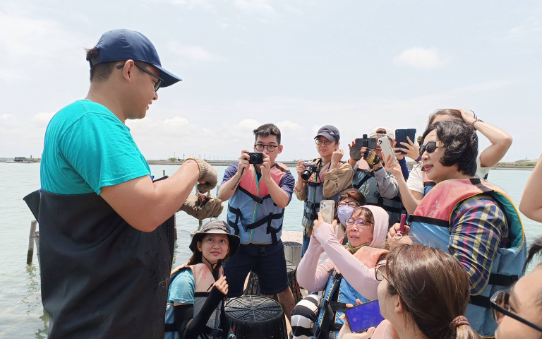 過鹹水　嚼蘆筍　啖芒果　一嚐台南產地驚喜
