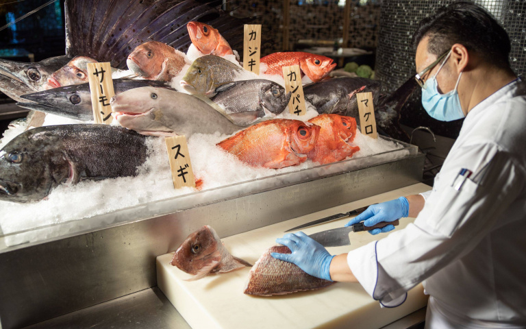 限時2天打開台北！晶華栢麗廳分享永續餐桌的理念，參觀漁獲到餐檯上的過程