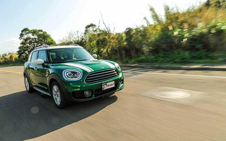 【最大的MINI 1】MINI Countryman Deluxe　撞色防刮板更具野味